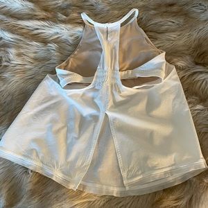 Lululemon sleeveless top with built in bra